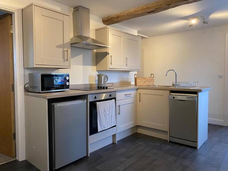 The Hayloft At Wrampool Farm Apartment Preston  Ngoại thất bức ảnh